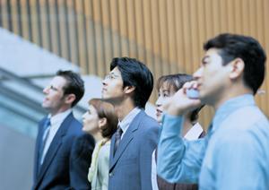 tシャツにオリジナルの刺繍を入れる